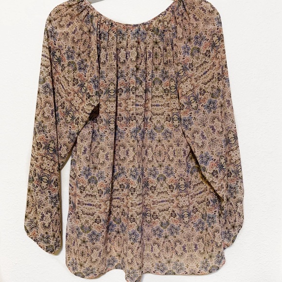 CAbi| Sienna Floral Blouse #52028 Small - Picture 6 of 6